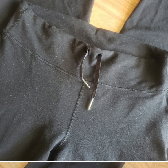 Lululemon | Black cinched pants - 6 - Picture 5 of 6
